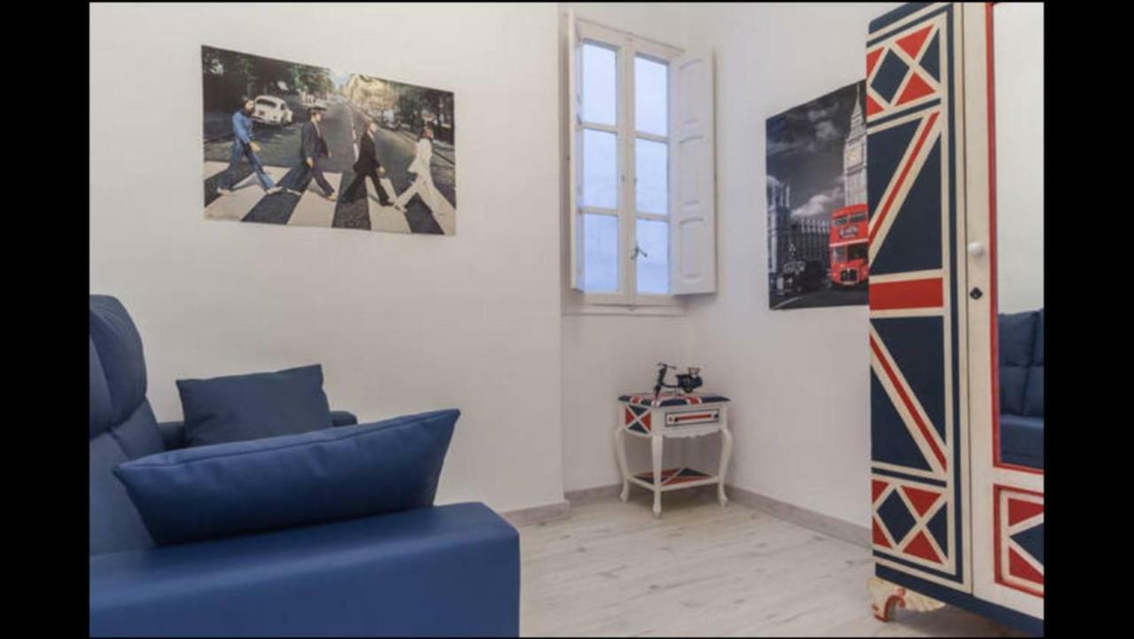 Reina Apartment Valencia Ngoại thất bức ảnh